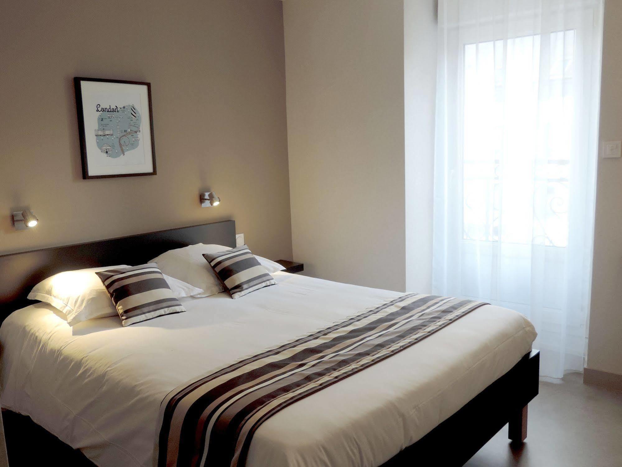 Le Cadoudal Hotel โอเร ภายนอก รูปภาพ